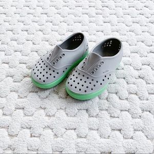 Natives (Grey & Green)
Size C9. Great Condition!